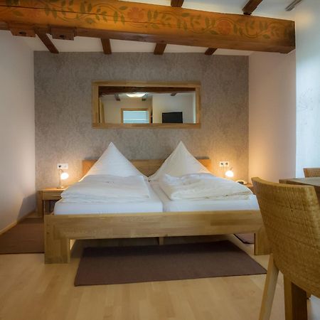 Gasthof Zum Goldenen Kreuz 윌헴스돌프 외부 사진