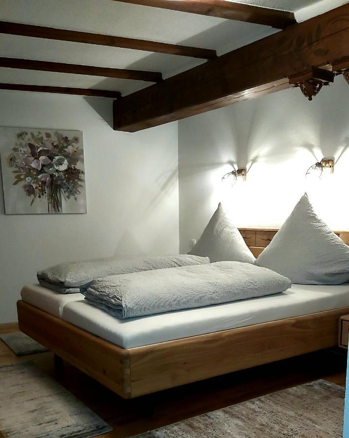 Gasthof Zum Goldenen Kreuz 윌헴스돌프 외부 사진