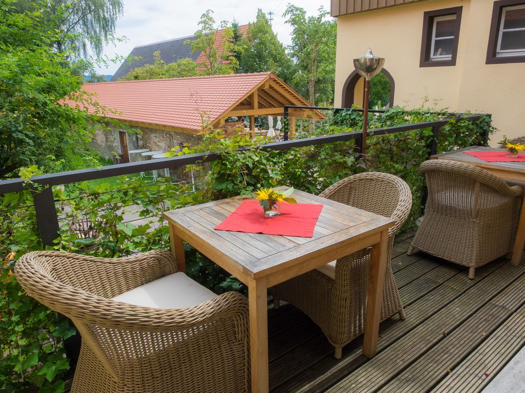 Gasthof Zum Goldenen Kreuz 윌헴스돌프 외부 사진