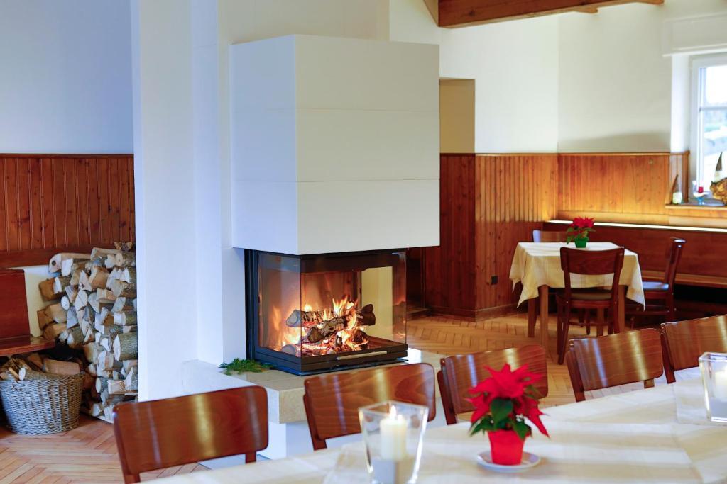 Gasthof Zum Goldenen Kreuz 윌헴스돌프 외부 사진